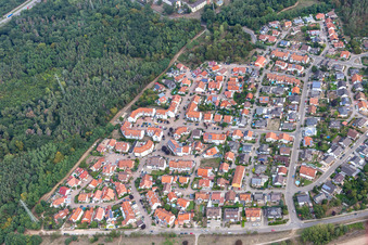 Vue aérienne de Quartier Sondernheim in Germersheim dans le département Rhénanie-Palatinat, Allemagne