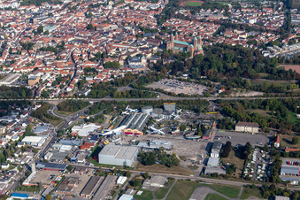 Vue aérienne de Musée de la technologie à Speyer dans le département Rhénanie-Palatinat, Allemagne