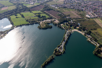 Vue aérienne de Zone de loisirs d'Erlichsee à le quartier Oberhausen in Oberhausen-Rheinhausen dans le département Bade-Wurtemberg, Allemagne