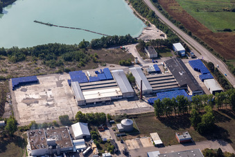 Vue aérienne de Locaux de l'usine Berry Plastics GmbH à Philippsburg dans le département Bade-Wurtemberg, Allemagne