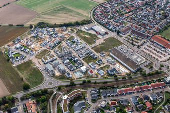 Zone de développement Quartier 2020 Biegen-Durlacher Weg à le quartier Hochstetten in Linkenheim-Hochstetten dans le département Bade-Wurtemberg, Allemagne d'en haut