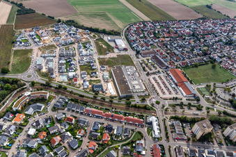 Zone de développement Quartier 2020 Biegen-Durlacher Weg à le quartier Hochstetten in Linkenheim-Hochstetten dans le département Bade-Wurtemberg, Allemagne vue d'en haut