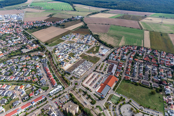 Vue aérienne de Hochstetten, zone de développement Quartier 2020 Biegen-Durlacher Weg à le quartier Linkenheim in Linkenheim-Hochstetten dans le département Bade-Wurtemberg, Allemagne