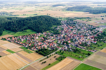 Vue aérienne de Du nord-est à le quartier Oberndorf in Rottenburg am Neckar dans le département Bade-Wurtemberg, Allemagne