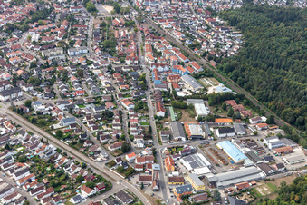 Jockgrim dans le département Rhénanie-Palatinat, Allemagne depuis l'avion