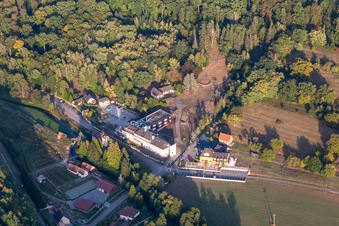 Vue aérienne de Liebfrauenthal, Hôtel Restaurant Traiteur Le Palais Gourmand à Gœrsdorf dans le département Bas Rhin, France