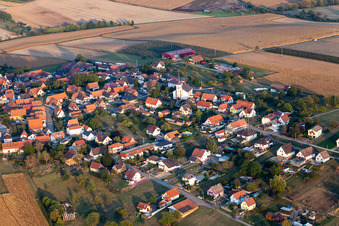 Schœnenbourg dans le département Bas Rhin, France hors des airs