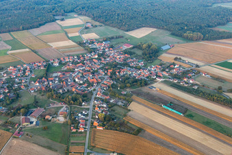 Vue d'oiseau de Salmbach dans le département Bas Rhin, France