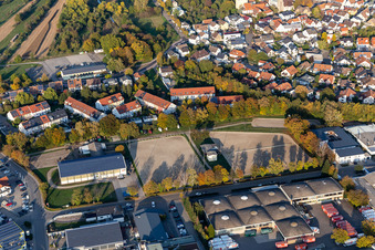 Vue aérienne de Club d'équitation Eggenstein à le quartier Eggenstein in Eggenstein-Leopoldshafen dans le département Bade-Wurtemberg, Allemagne