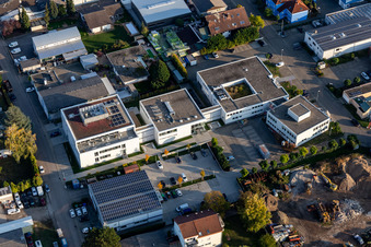 Photographie aérienne de Centre de données et centre de traitement de données en ligne « Foundation Church Data Center Southwest Germany » en Eggenstein à le quartier Eggenstein in Eggenstein-Leopoldshafen dans le département Bade-Wurtemberg, Allemagne