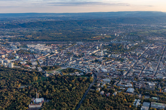 Quartier Innenstadt-West in Karlsruhe dans le département Bade-Wurtemberg, Allemagne vue d'en haut