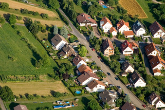 Photographie aérienne de Erlachstr à le quartier Obernhausen in Birkenfeld dans le département Bade-Wurtemberg, Allemagne