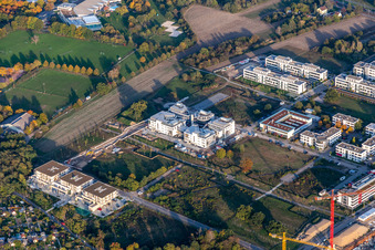 Vue aérienne de LTC - Linder Technology Campus avec Weum GmbH, Systec&Services et Systec&Solutions dans la Wilhelm-Schickard-Straße dans le parc technologique Karlsruhe à le quartier Rintheim in Karlsruhe dans le département Bade-Wurtemberg, Allemagne