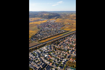 Vue aérienne de Le long de l'autoroute A6 en Sausenheim à le quartier Sausenheim in Grünstadt dans le département Rhénanie-Palatinat, Allemagne