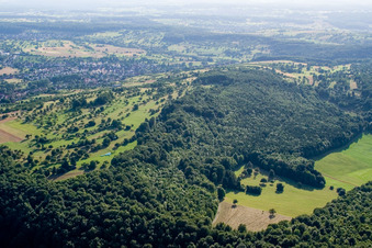 Réserve naturelle de Kettelbachtal à le quartier Obernhausen in Birkenfeld dans le département Bade-Wurtemberg, Allemagne vue du ciel