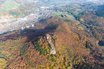 Château de Trifels à Annweiler am Trifels dans le département Rhénanie-Palatinat, Allemagne hors des airs