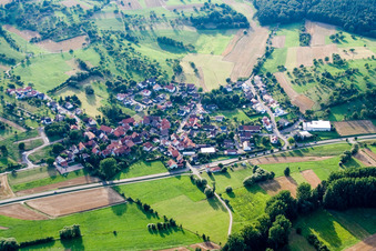 Vue aérienne de De l'est à le quartier Dietenhausen in Keltern dans le département Bade-Wurtemberg, Allemagne