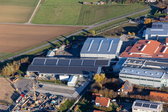 Zone commerciale Im Gereut à Hatzenbühl dans le département Rhénanie-Palatinat, Allemagne vue d'en haut