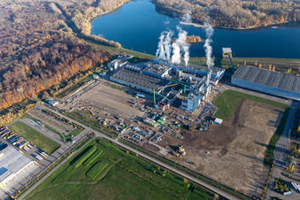 Vue oblique de Construction de la nouvelle centrale électrique à gaz et hydrogène de l'usine de papier Palm GmbH & Co. KG dans la zone industrielle de Wörth-Oberwald à Wörth am Rhein dans le département Rhénanie-Palatinat, Allemagne