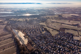 Photographie aérienne de Fossé du réservoir à Neuburg am Rhein dans le département Rhénanie-Palatinat, Allemagne