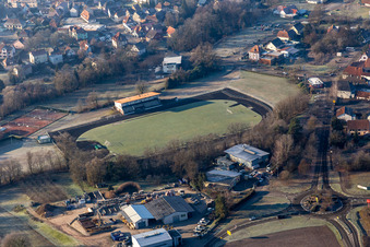 Vue aérienne de Stade à Lauterbourg dans le département Bas Rhin, France