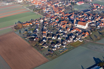 Schleithal dans le département Bas Rhin, France d'un drone