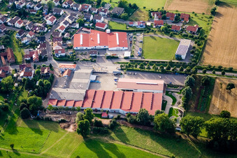 Vue d'oiseau de Vogelsitze GmbH, Kleinsteinbacherstraße 44 à le quartier Stupferich in Karlsruhe dans le département Bade-Wurtemberg, Allemagne