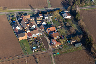Freckenfeld dans le département Rhénanie-Palatinat, Allemagne depuis l'avion
