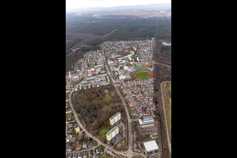 Vue aérienne de Dorschberg avec le Wörther Bürgerpark à Wörth am Rhein dans le département Rhénanie-Palatinat, Allemagne