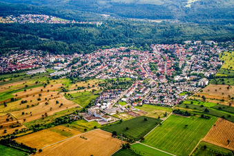 Vue aérienne de De l'est à le quartier Reichenbach in Waldbronn dans le département Bade-Wurtemberg, Allemagne