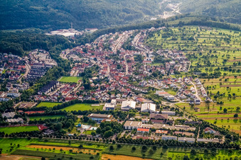 Vue aérienne de De l'est à le quartier Busenbach in Waldbronn dans le département Bade-Wurtemberg, Allemagne