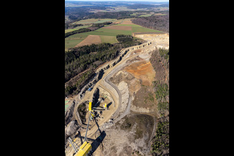 Vue aérienne de Carrière et décharge de la gravière Georg Mast à Sulz am Eck à le quartier Sulz am Eck in Wildberg dans le département Bade-Wurtemberg, Allemagne