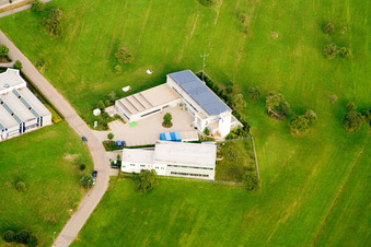 Ittersbach, zone industrielle à le quartier Im Stockmädle in Karlsbad dans le département Bade-Wurtemberg, Allemagne d'en haut