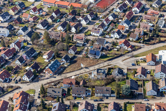 Rue Peruser à le quartier Malmsheim in Renningen dans le département Bade-Wurtemberg, Allemagne d'en haut