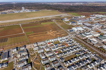 Vue aérienne de Centre de recherche Robert Bosch GmbH à l'aéroport Malmsheim à le quartier Malmsheim in Renningen dans le département Bade-Wurtemberg, Allemagne