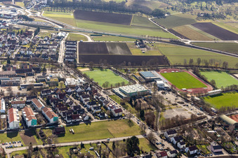 Vue aérienne de Parc des sports de Stegwiesen avec le stade et la salle Rankbach à Renningen dans le département Bade-Wurtemberg, Allemagne