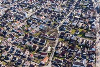Vue aérienne de Rue des Fleurs vue du nord à Renningen dans le département Bade-Wurtemberg, Allemagne