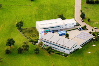 Ittersbach, zone industrielle à le quartier Im Stockmädle in Karlsbad dans le département Bade-Wurtemberg, Allemagne depuis l'avion