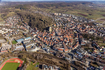 Vue aérienne de Vieille ville historique vue de l'ouest à Herrenberg dans le département Bade-Wurtemberg, Allemagne