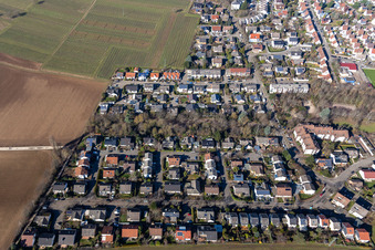 Vue aérienne de Rue Kolmarer à Landau in der Pfalz dans le département Rhénanie-Palatinat, Allemagne