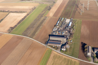 Vue aérienne de Aussiedlerhof Alsheimer Weg à Plankstadt dans le département Bade-Wurtemberg, Allemagne