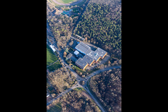 Vue aérienne de Magasin de meubles - Marché aux meubles Ehrmann Herxheim (Palatinat) à Herxheim bei Landau dans le département Rhénanie-Palatinat, Allemagne