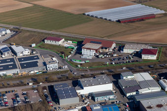 Vue aérienne de Marché Raiffeisen à Herxheim bei Landau dans le département Rhénanie-Palatinat, Allemagne