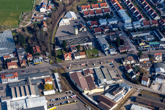 Vue aérienne de Zone industrielle et implantation d'entreprise de l'ancien site de Promarkt Am Rabensteinerweg à Speyer dans le département Rhénanie-Palatinat, Allemagne