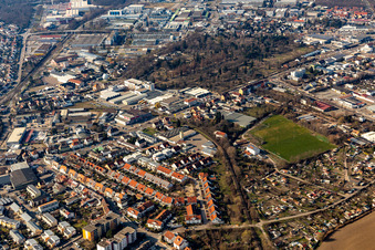 Cimetière à le quartier Burgfeld in Speyer dans le département Rhénanie-Palatinat, Allemagne d'en haut