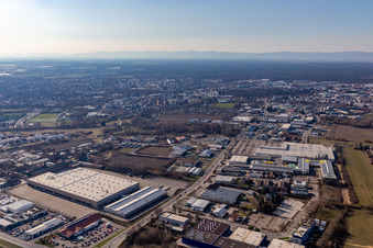 Vue aérienne de Zone industrielle Auestraße, entrepôt Lidl Commerce à le quartier Ludwigshof in Speyer dans le département Rhénanie-Palatinat, Allemagne