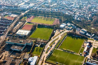 Vue aérienne de Terrains de sport au stade Helmut Bantz à Speyer dans le département Rhénanie-Palatinat, Allemagne