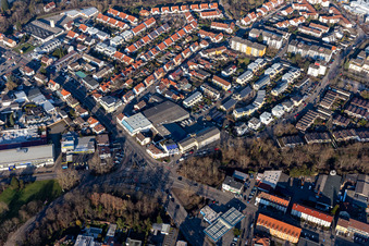 Vue aérienne de Intersection de la Bahnhofstraße/Wormser Landstraße à Speyer dans le département Rhénanie-Palatinat, Allemagne