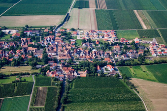 Vue aérienne de Kirchstr à Essingen dans le département Rhénanie-Palatinat, Allemagne
