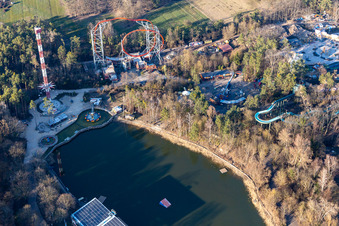 Vue oblique de Centre de loisirs - parc d'attractions Holiday Park GmbH sur Holidayparkstraße à Haßloch dans le département Rhénanie-Palatinat, Allemagne